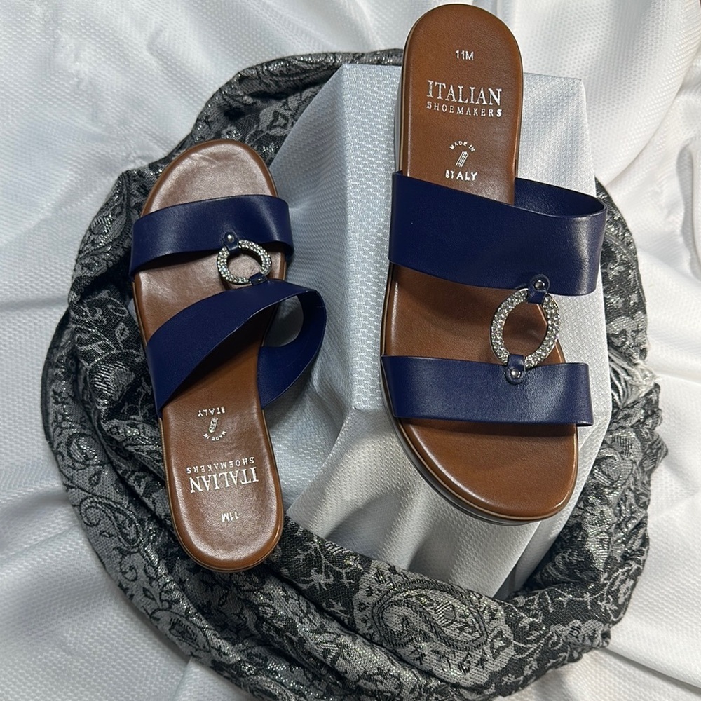 Italian Shoemakers Blue and Brown Sandals with Cushioned Insole - Picture 5 of 5